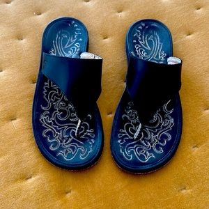 Paniolo lipi thing sandal